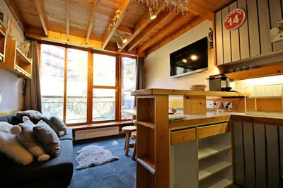 Cuisine ou kitchenette dans l'établissement Résidence Alliet - Agréable duplex 6 personnes au calme MAE-4884
