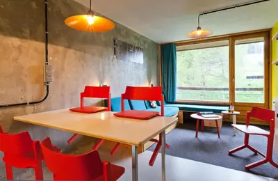 Coin salon dans l'établissement Résidence Lauzieres - Studio 5 personnes pied des pistes MAE-5104