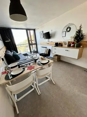 Cuisine ou kitchenette dans l'établissement Résidence Varet 2 - Studio rénové 5 personnes MAE-5384