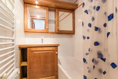 Salle de bains dans l'établissement Résidence Alpages Du Chantel - Appartement 3 pièces 4 personnes MAE-5424