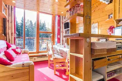 Cuisine ou kitchenette dans l'établissement Résidence Aiguille Grive 2 - Duplex meublé pour 5/6 personnes au calme MAE-5534