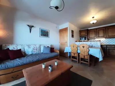 Cuisine ou kitchenette dans l'établissement Résidence Saint Bernard - Appartement de standing 3 pièces 6 personnes MAE-5654
