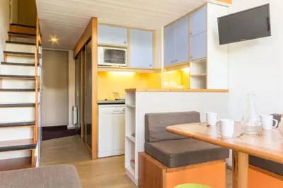 Cuisine ou kitchenette dans l'établissement Résidence Aiguille Grive 2 - Duplex mezzanine 5 personnes au calme MAE-5704
