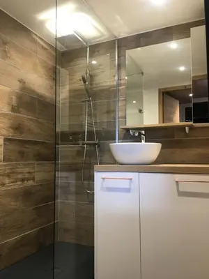 Salle de bains dans l'établissement Résidence Tournavelles 2 - Deux pièces 5 personnes front de neige MAE-5864