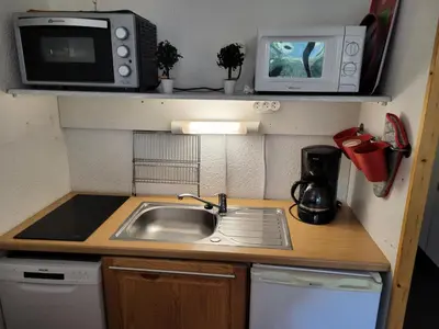 Cuisine ou kitchenette dans l'établissement Résidence Varet 2 - Studio cabine 5 personnes Varet MAE-6064
