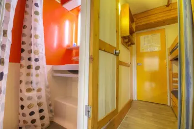 Salle de bains dans l'établissement Résidence Armoise - Studio 3 personnes centre station MAE-6214