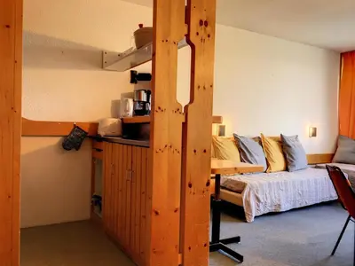 Cuisine ou kitchenette dans l'établissement Résidence Arandelieres - Deux pièces 5 personnes centre station MAE-6384