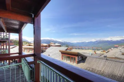 Vue générale sur la montagne ou vue sur la montagne depuis l'appartement