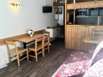 Cuisine ou kitchenette dans l'établissement Résidence Lauzieres - Studio 5 personnes pied des pistes MAE-6434