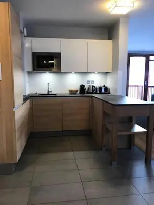 Cuisine ou kitchenette dans l'établissement Résidence Monarques Edenarc - Appartement de standing 3 Pièces 6 personnes MAE-7774