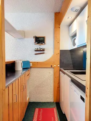 Cuisine ou kitchenette dans l'établissement Résidence Nova 2 - Appartement 2 pièces 6 personnes proche des pistes MAE-4654