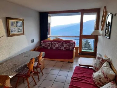 Vue générale sur la montagne ou vue sur la montagne depuis l'appartement