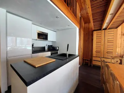 Cuisine ou kitchenette dans l'établissement Résidence Tournavelles 1 - Spacieux appartement 9 personnes front de neige MAE-1234