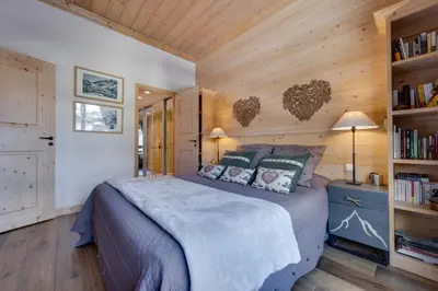 Un ou plusieurs lits dans un hébergement de l'établissement Appartement dans le centre de Val d'Isère