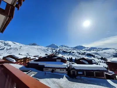 Vue générale sur la montagne ou vue sur la montagne depuis l'appartement