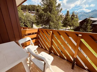 Vue générale sur la montagne ou vue sur la montagne depuis l'appartement