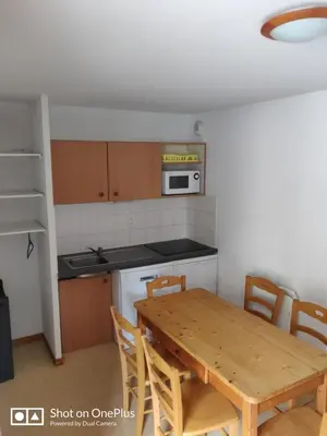 Cuisine ou kitchenette dans l'établissement Les Balcons de la Vanoise appartement Val-Cenis-Termignon