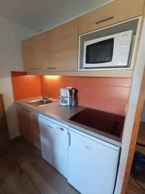 Cuisine ou kitchenette dans l'établissement 4-6 pers ski pieds Belle Plagne Les Gémeaux