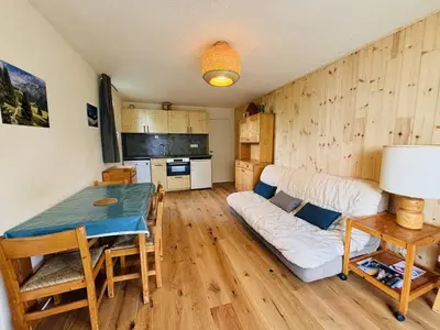 Cuisine ou kitchenette dans l'établissement Appartement 3 pièces pour 6 personnes à Plan Peisey, accès direct pistes - FR-1-757-121