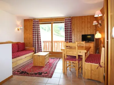 Télévision ou salle de divertissement dans l'établissement Appartement 4 pièces avec PARKING, animaux admis, accès pistes - 6 pers, Vallandry - FR-1-757-115