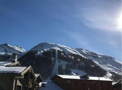Vue générale sur la montagne ou vue sur la montagne depuis l'appartement