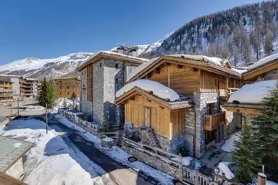 Vue générale sur la montagne ou vue sur la montagne depuis l'appartement