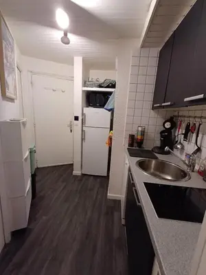 Cuisine ou kitchenette dans l'établissement Très beau Studio au Centre de Tignes Val Claret