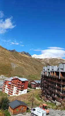 Vue générale sur la montagne ou vue sur la montagne depuis l'appartement