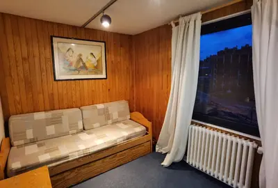 Coin salon dans l'établissement MyHome - Génépis 35 - Duplex 6 pax skis aux pieds - Val Claret
