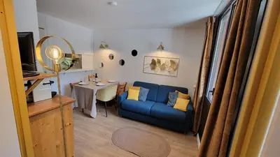 Coin salon dans l'établissement Val Claret-Ski aux pieds, 4 pers, 1 chambre, Balcon Sud