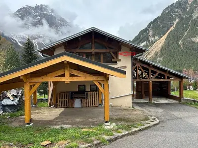Vue générale sur la montagne ou vue sur la montagne depuis l'appartement