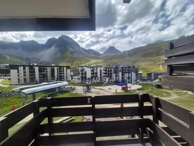Vue générale sur la montagne ou vue sur la montagne depuis l'appartement