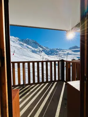 Vue générale sur la montagne ou vue sur la montagne depuis l'appartement