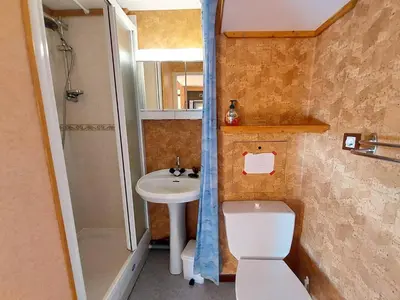 Salle de bains dans l'établissement Studio cosy 17m² pour 2 pers. à Plan Peisey, animaux admis - FR-1-757-111