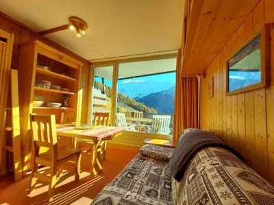 Vue générale sur la montagne ou vue sur la montagne depuis l'appartement