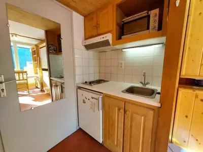 Cuisine ou kitchenette dans l'établissement Studio cosy 17m² pour 2 pers. à Plan Peisey, animaux admis - FR-1-757-111