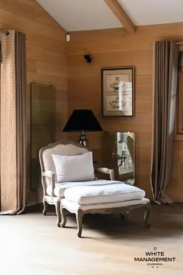 Coin salon dans l'établissement Chalet Licorne Des Neiges - Somptueux chalet sur les hauteurs du Belvédère MAE-3934