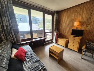 Coin salon dans l'établissement Résidence Pramecou - Studio lumineux · Proche des pistes · Balcon MAE-7271