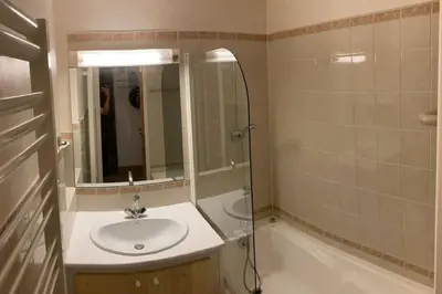 Salle de bains dans l'établissement SLA201 - Très spacieux apt 2pièces 4pers
