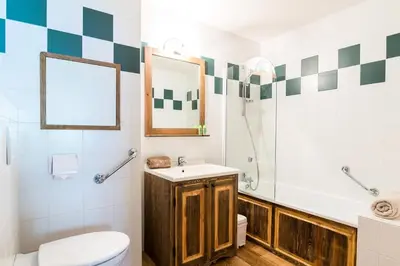 Salle de bains dans l'établissement Résidence Le Clos Vanoise - 2 Pièces pour 6 Personnes MAE-4371