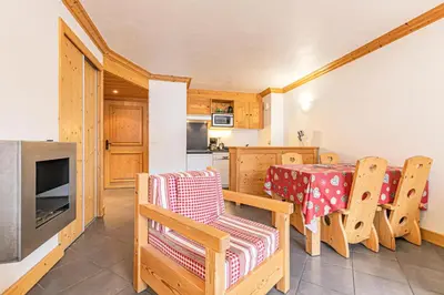 Cuisine ou kitchenette dans l'établissement Résidence Le Criterium - Résidence Le Critérium 3 Chalet B Appartement 2 MAE-4511