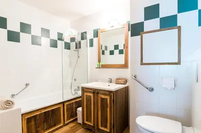 Salle de bains dans l'établissement Résidence Le Clos Vanoise - 2 Pièces pour 6 Personnes MAE-4521
