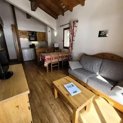 Résidence Le Clos Vanoise - 3 pièces poutres apparentes vue sur pistes MAE-4531