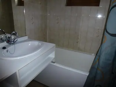 Salle de bains dans l'établissement Résidence Parrachee - 2 Pièces pour 6 Personnes MAE-4611