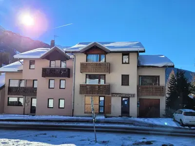 Vue générale sur la montagne ou vue sur la montagne depuis l'appartement