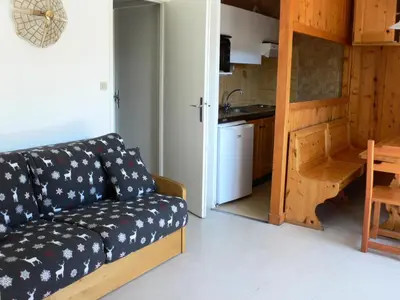 Cuisine ou kitchenette dans l'établissement Résidence Parrachee - 2 Pièces pour 5 Personnes MAE-4651