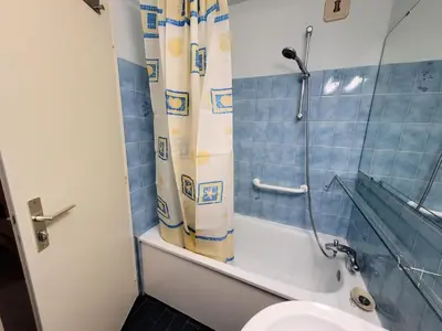 Salle de bains dans l'établissement Résidence Albaron - Studio coin montagne - 4 personnes MAE-4711