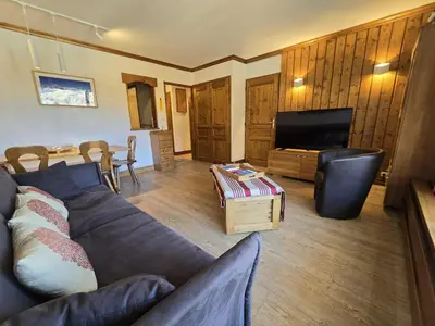 Télévision ou salle de divertissement dans l'établissement Bel appartement 4 pers, Tignes Le Lac