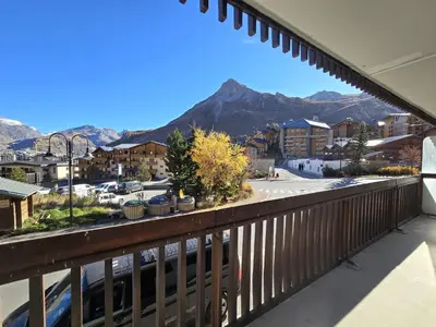 Vue générale sur la montagne ou vue sur la montagne depuis l'appartement
