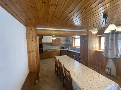 Cuisine ou kitchenette dans l'établissement Eric 1